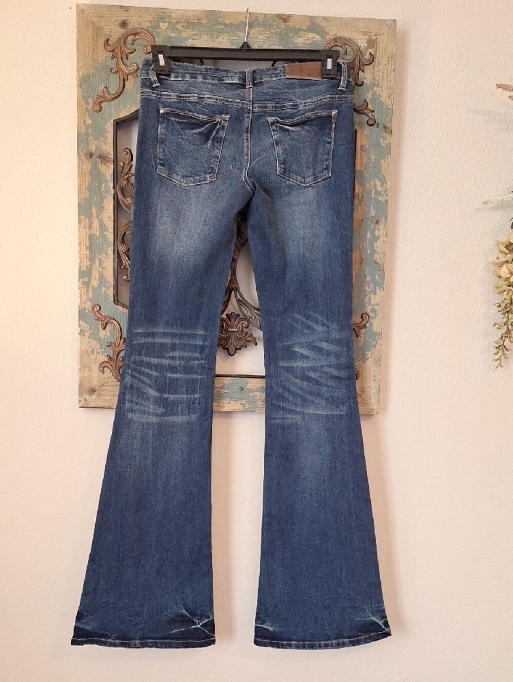 S&D Dark Indigo Flare Jeans with Faded Whiskering. NWT Size 5/30 - Picture 6 of 10